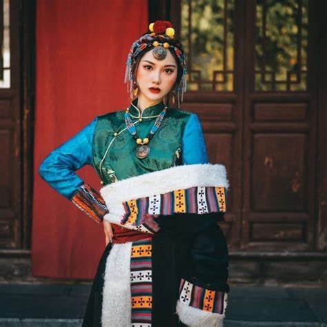 适合新疆旅游穿的衣服