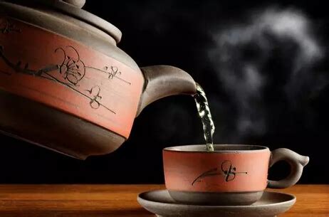 泡清茶用几多度的水,沏茶水温知几多