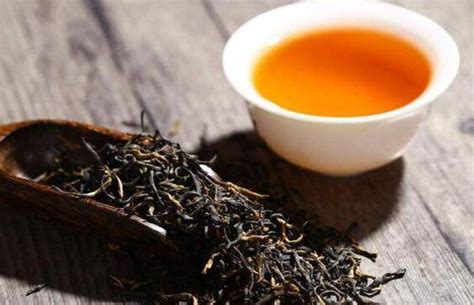 红茶合适在甚么季候喝,冬季为甚么要多喝红茶