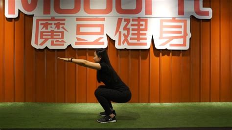 练臀为好看更为健康，8个动作，帮你练出完美翘臀，拥有健康体态