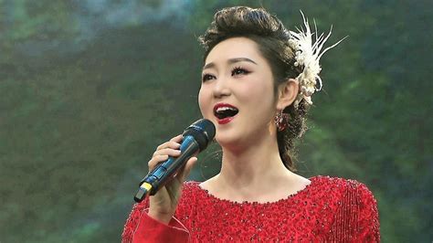 [经典歌曲]《我爱你中国》演唱:朴银花(国家一级演员，朝鲜族青年歌唱家)_腾讯视频