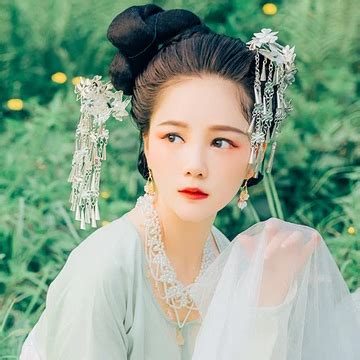 白衣道士古风头像女生版