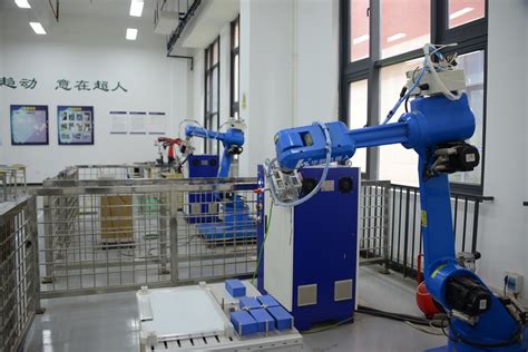 汽车工程学院顺利完成2022年工业机器人集成应用职业技能等级证书认证考核 -襄阳职业技术学院