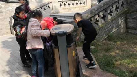 空瓶回收，旧物新生—校青志绿色回收空瓶子活动|广州科技职业技术大学团委