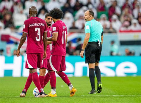 再见，卡塔尔！世界杯首支出局队正式诞生，史上最快被淘汰东道主|荷兰|厄瓜多尔|卡塔尔_新浪新闻
