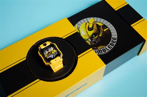 童年经典 小天才电话手表Z5大黄蜂定制版开箱