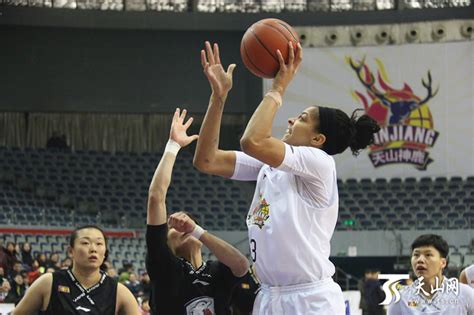 WCBA季后赛-上海山西进半决赛 北京广东2-1领先