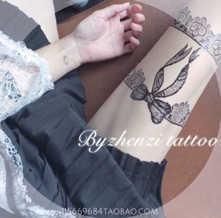 腿部纹身温柔女生头像