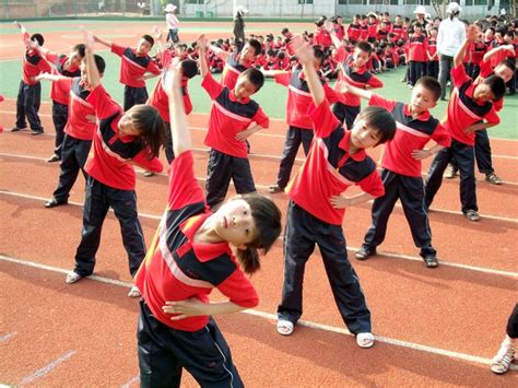 正源学校小学二年级和五年级举行广播体操比赛-正源学校 一切 ...