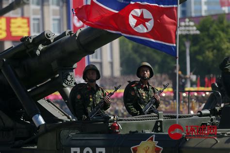 朝鲜展示最新型弹道导弹 比火星15更大(图)_手机新浪网