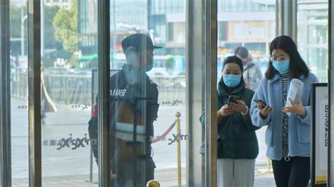 上海抓实抓细疫情防控 有序恢复生产生活秩序_手机新浪网