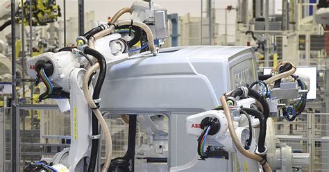 ABB inleder samarbete för att sprida kunskap om robotar | SVT Nyheter