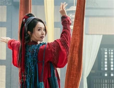 雪花女神龙董璇图片