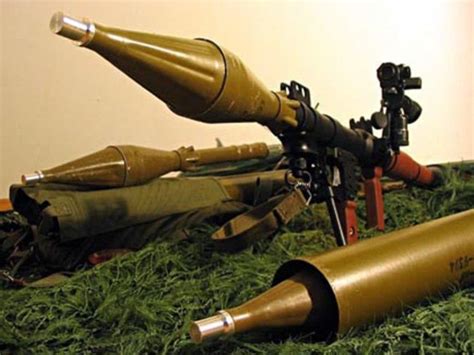 诞生60年而不衰的传奇：俄制RPG-7火箭筒_凤凰网军事_凤凰网