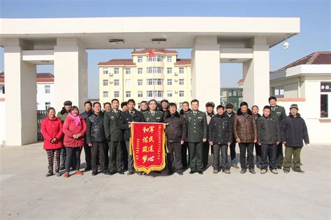 射阳县人民政府 活动风采 县直10支志愿分队进行出旗