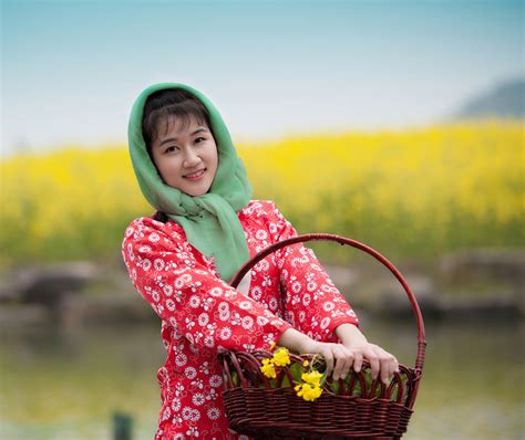 非主流巴黎村姑头像