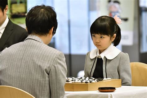 日本天才围棋少女12岁拿下职业首冠 获得3万元奖金