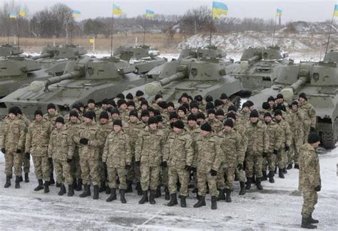 乌集结兵力闪击扎波罗热！俄军已提前部署，要在外围绞杀7万乌军