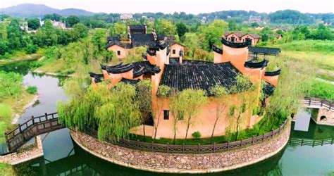 在这里，既能感受中华三千年冶铁文化和湖南地方传统文化的美丽，又能置身田园切身体会那一份远离喧嚣的悠然自得！