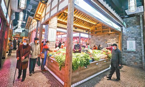 被誉为最美菜市场的水果湖菜市场，相信武汉伢都很耳熟啦！被改造前|菜市场|水果湖|武汉_新浪新闻
