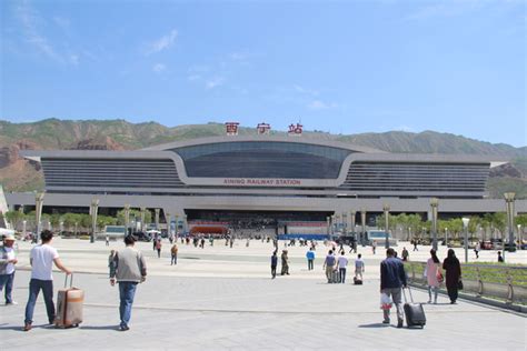 西宁火车站地区站前广场景观设计