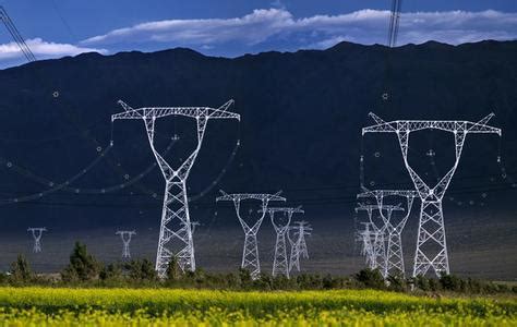 新疆电力迎来“风光”时代 新能源消纳达全国第一-于涛-新华网-太阳能发电网