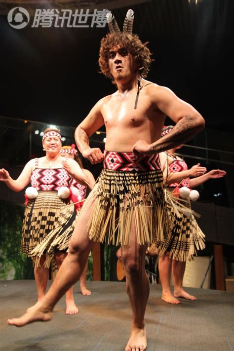 高清：新西兰土著毛利人 彪悍战舞展原始风情_新闻_腾讯网