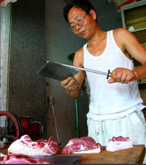 猪肉贩子为啥用抹布，把待卖的猪肉表面擦一遍？不止是不卫生！__凤凰网