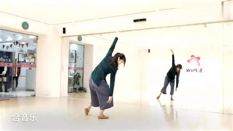 现代舞独舞《SOLO》流行舞蹈视频 轻松简单易学！