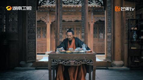 纪录片《中国》第二季之《臣子》：“能臣”张居正和“清官”海瑞的为臣之道 - 世相 - 新湖南