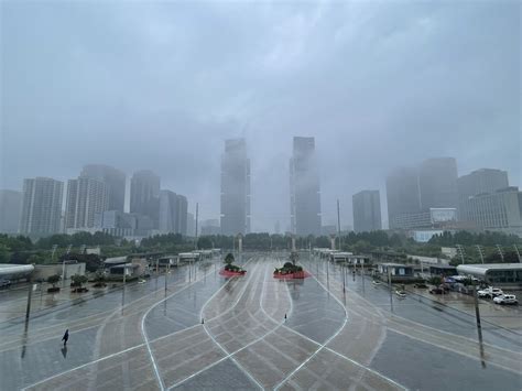 郑州发布暴雨黄色预警信号，河南同时发布暴雨和强对流蓝色预警-大河新闻