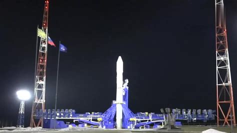 俄罗斯“ Angara-A5”运载火箭从普列谢茨克发射场发射升空|运载火箭|俄罗斯|火箭_新浪新闻