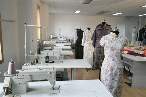 服装与服饰设计工作室简介 - 课程建设 - 三亚学院艺术学院