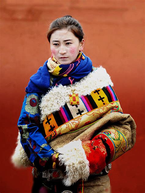 【甘孜藏族服饰摄影图片】成都国际西博会人像摄影_太平洋电脑网摄影部落