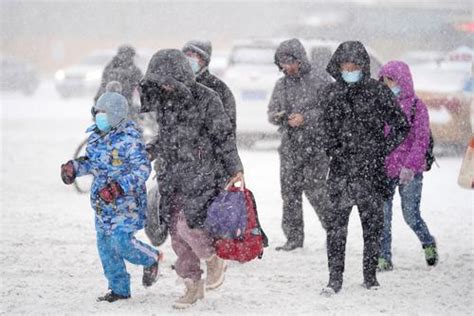 新疆北部出现60年一遇暴雪天气（组图）_凤凰网资讯_凤凰网