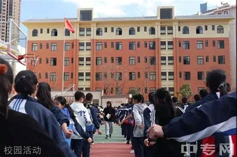 视频｜泸定海螺沟中学:地震后有100多名寄宿生留在校园