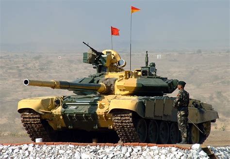 坦克两项御用战车-T-72主战坦克介绍 - 知乎