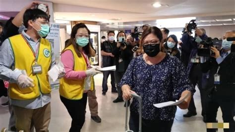 凤凰记者连线：台湾民众防疫已有松懈，疫情恐现新高峰_凤凰网视频_凤凰网