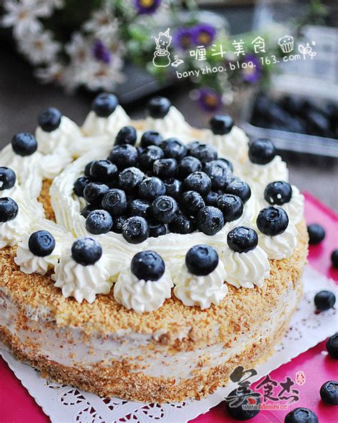 蓝莓装饰蛋糕的做法_蓝莓装饰蛋糕怎么做_喱斗_美食杰