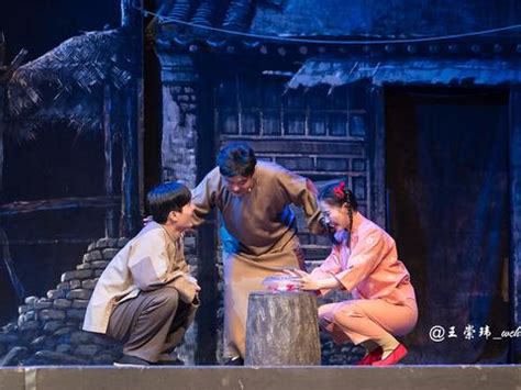 北京曲剧团携经典剧目《北京人》《龙须沟》走进北京大学|龙须沟|曲剧|曲剧团_新浪新闻