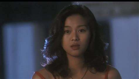 1997年，吴雪雯因拒拍三级片被人尾随施暴，打断肋骨，今现状如何