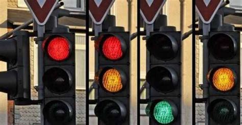 怎样看懂交通信号灯-有驾