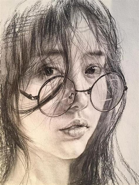 人物素描图片