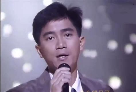 陈百强演唱这首《再回首》的粤语版，一首曾经熟悉的歌你记得吗_腾讯视频