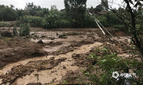 直击四川阿坝州暴雨泥石流灾害 _深圳新闻网