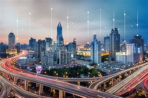 城市夜景和网络连接概念与图标-包图企业站
