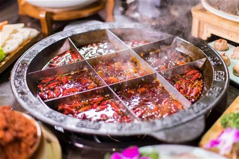 重庆本地人去吃的火锅：小天鹅上榜，它是百年老店_排行榜123网