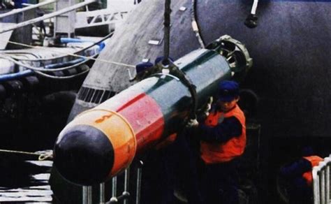 中国海军新型智能鱼雷水雷进行靶场试验(图)_资讯_凤凰新媒体