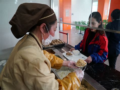 员工食堂承包的好处和承包商需要的资质-上海中膳食品科技有限公司