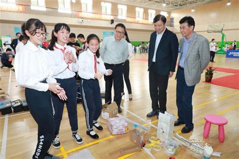 [浦东]进才南校:2019第五届上海创客新星浦东赛事在学校成功举行-教育频道-东方网